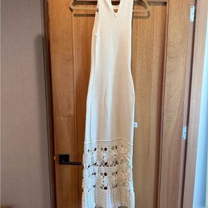 Elegant Cream Sleeveless Dress